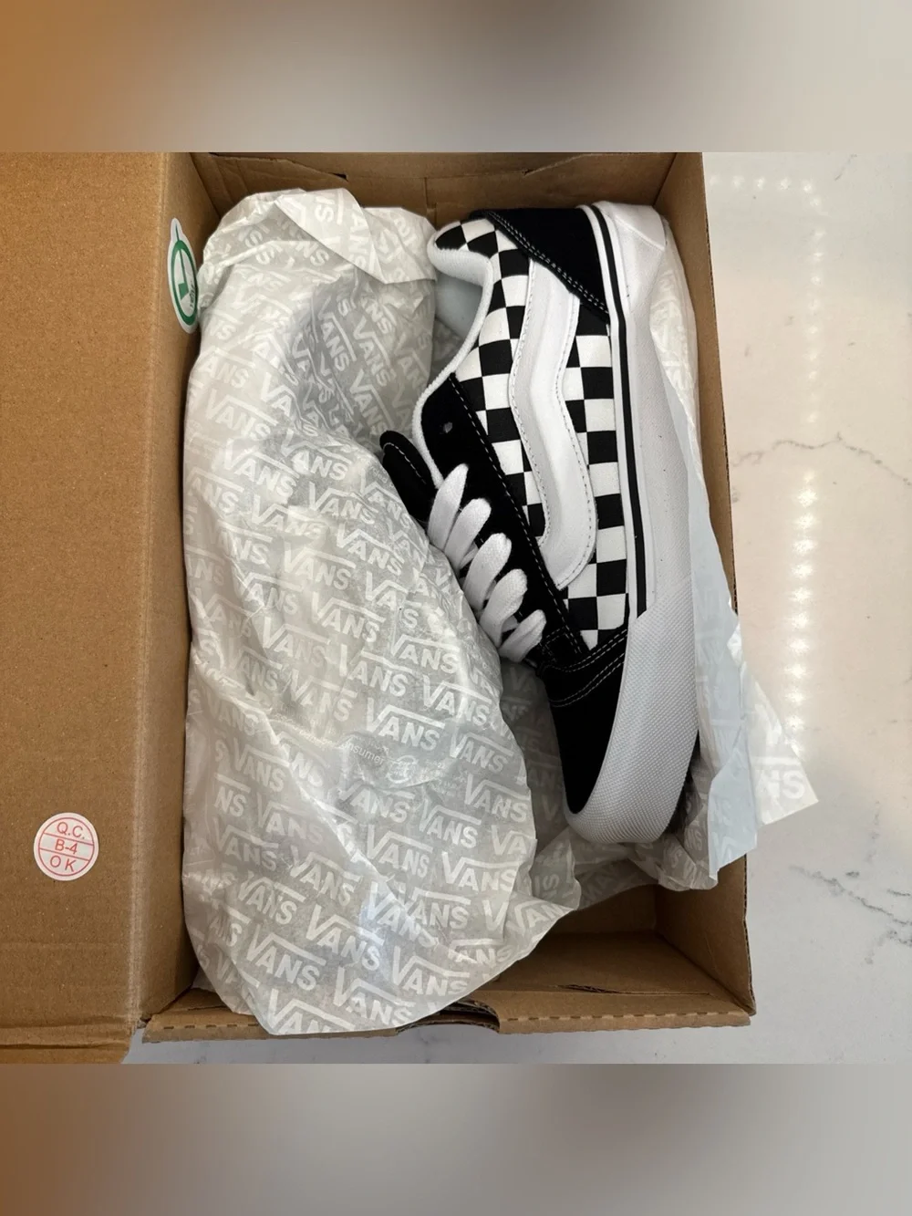 New Vans Knu Skool Skate Shoe Size 5.5 Y Men’s Black White Check Lace Up Sneaker